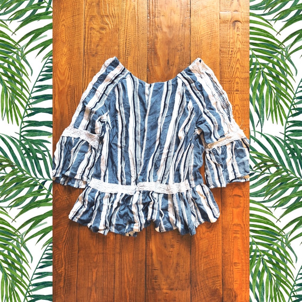 FLIRTY FLUTE SLEEVES
